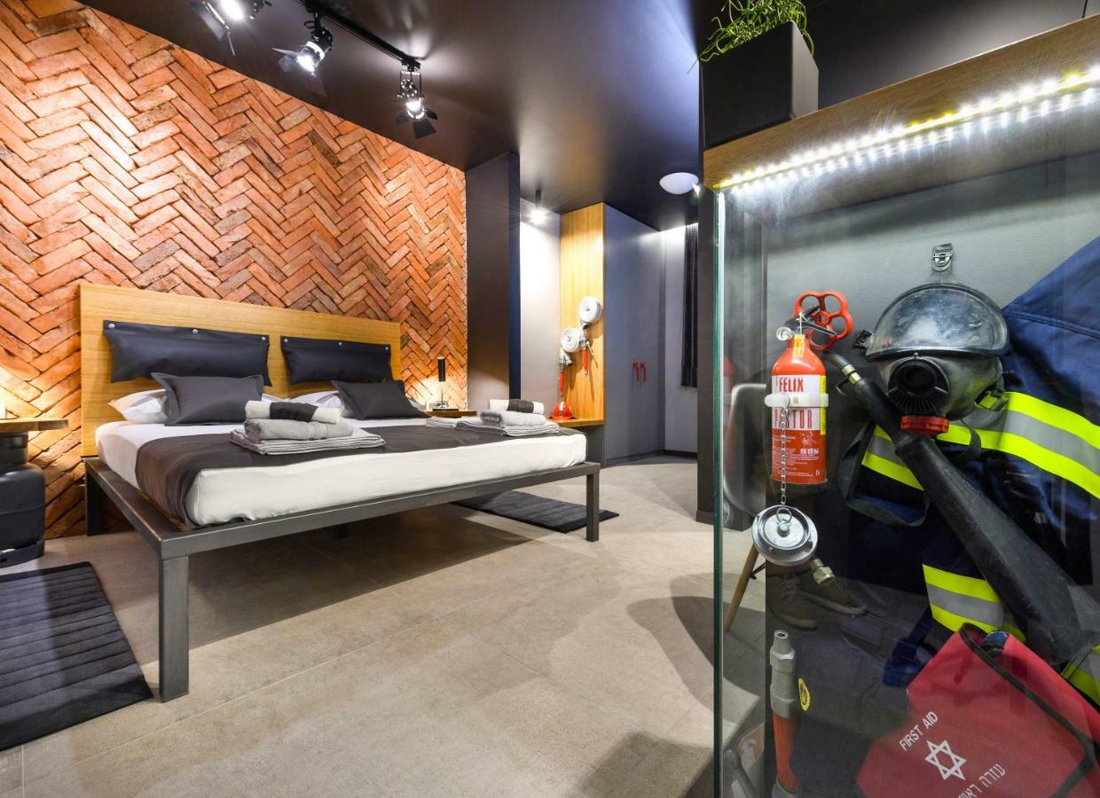 Split Industrial Design Rooms Exterior foto