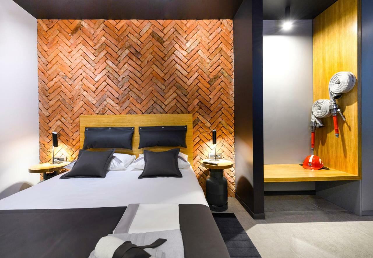 Split Industrial Design Rooms Exterior foto